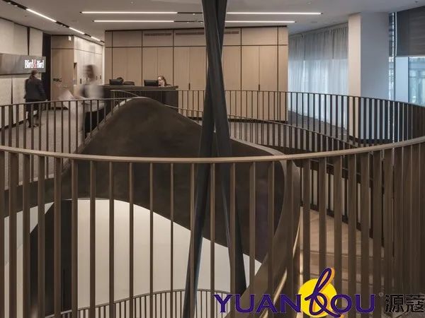 液態(tài)金屬樓梯中有些優(yōu)勢(shì)？